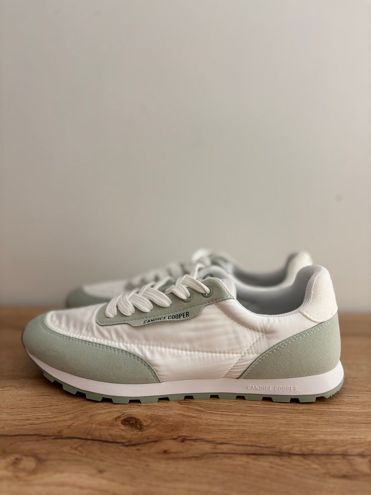 PLUME MINT WHITE
