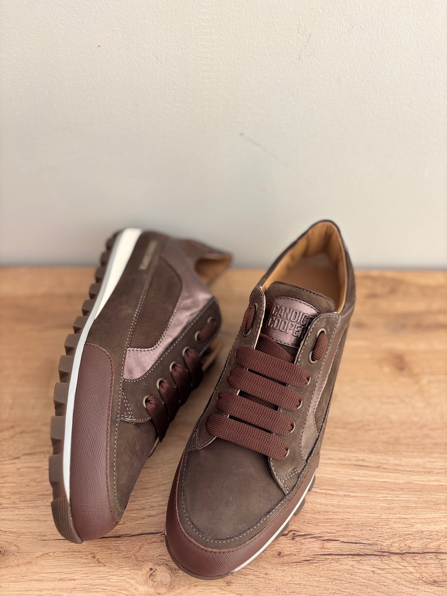 RUNLO FLASH DARK BROWN