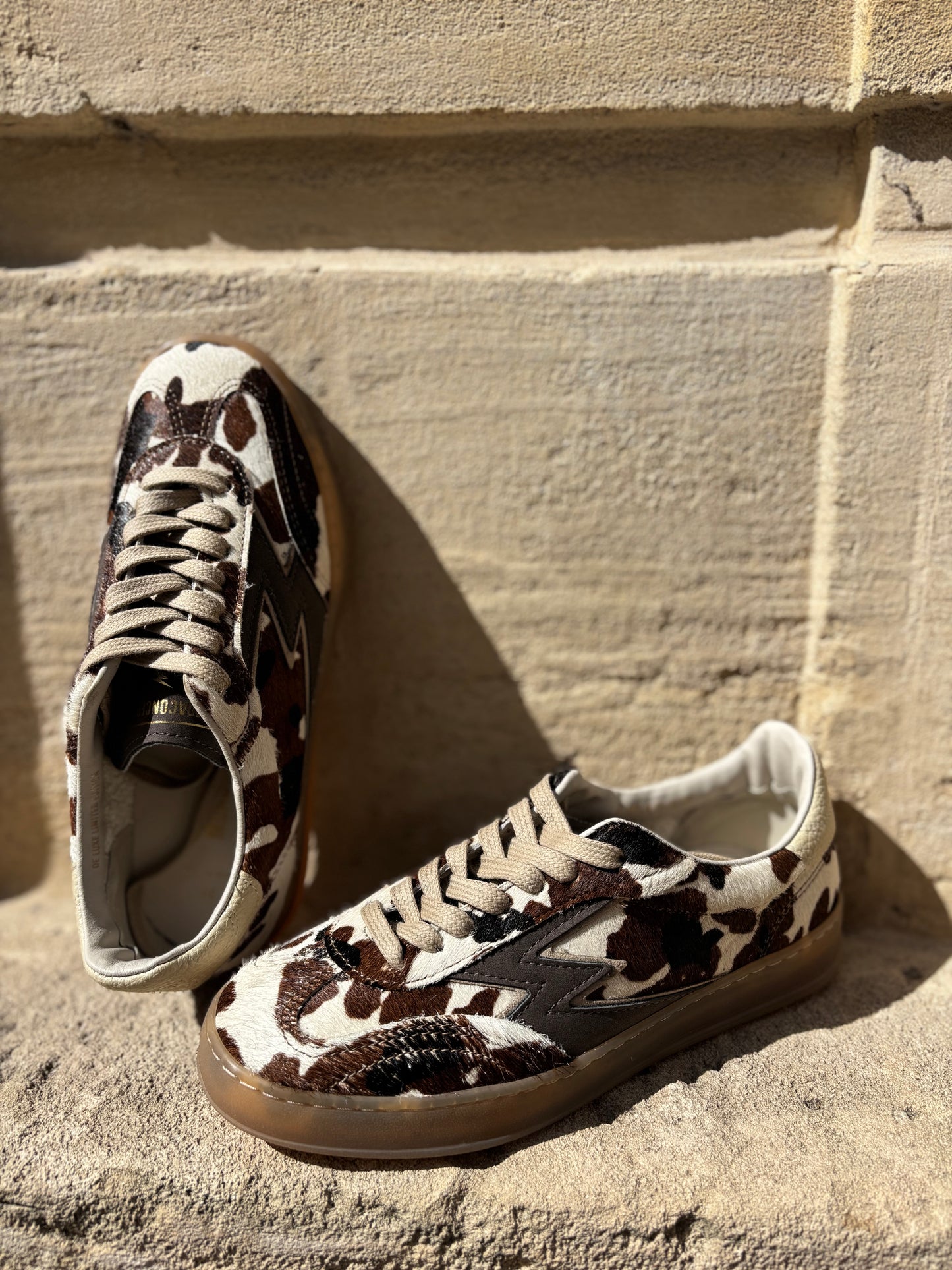 CL120 COW PRINT HORSY BROWN