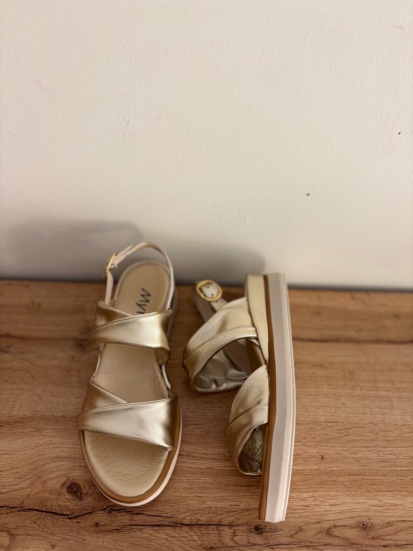 MYMA 8349