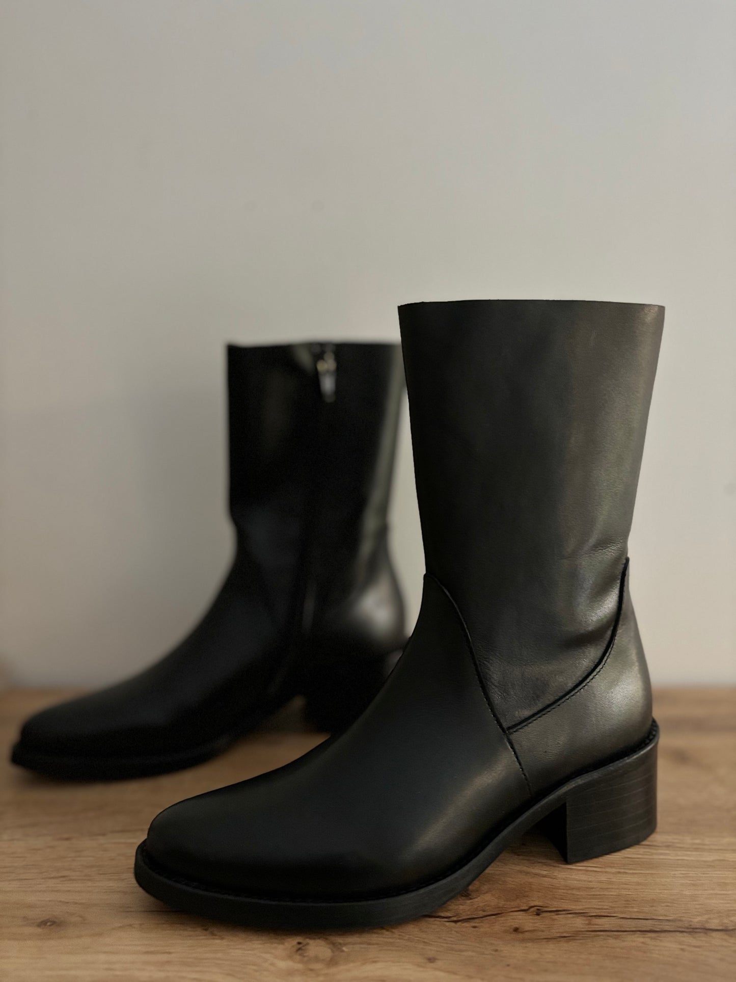 MYMA 8069 NOIR