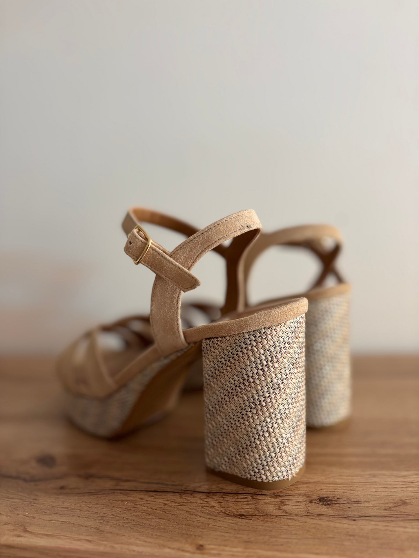716 BEIGE