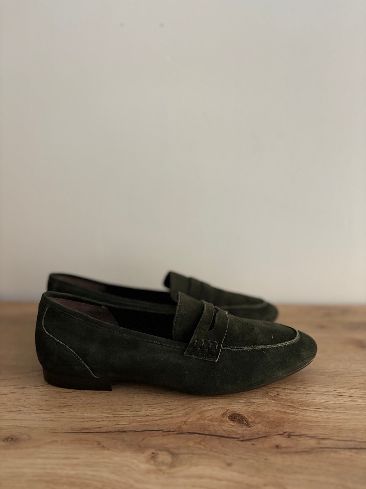 FAUSTINE KAKI