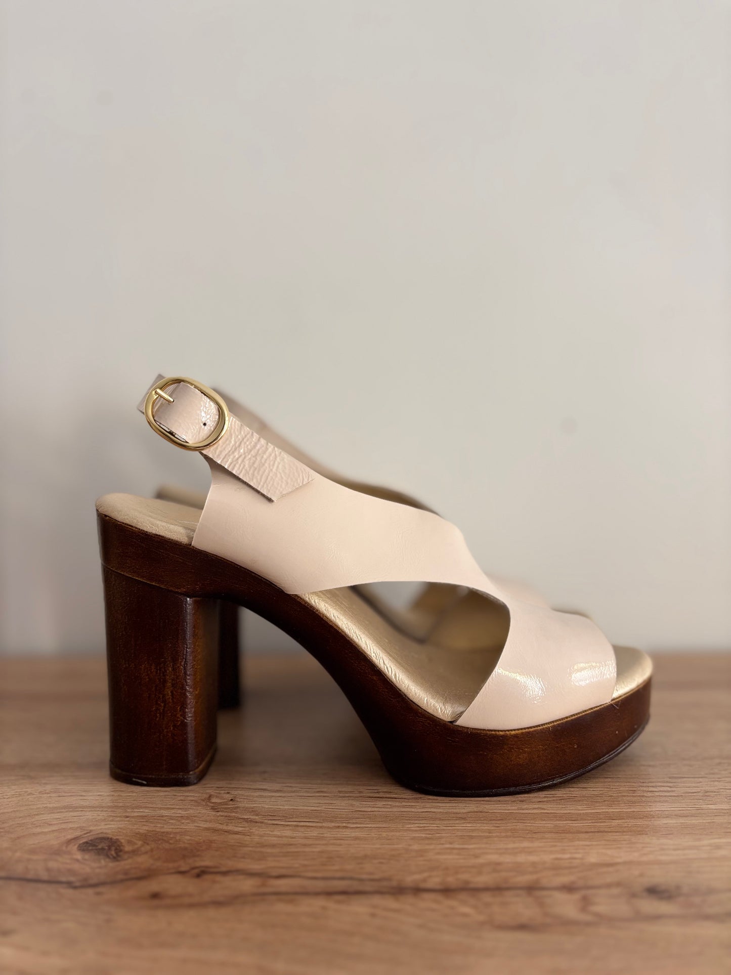 MYMA 8374