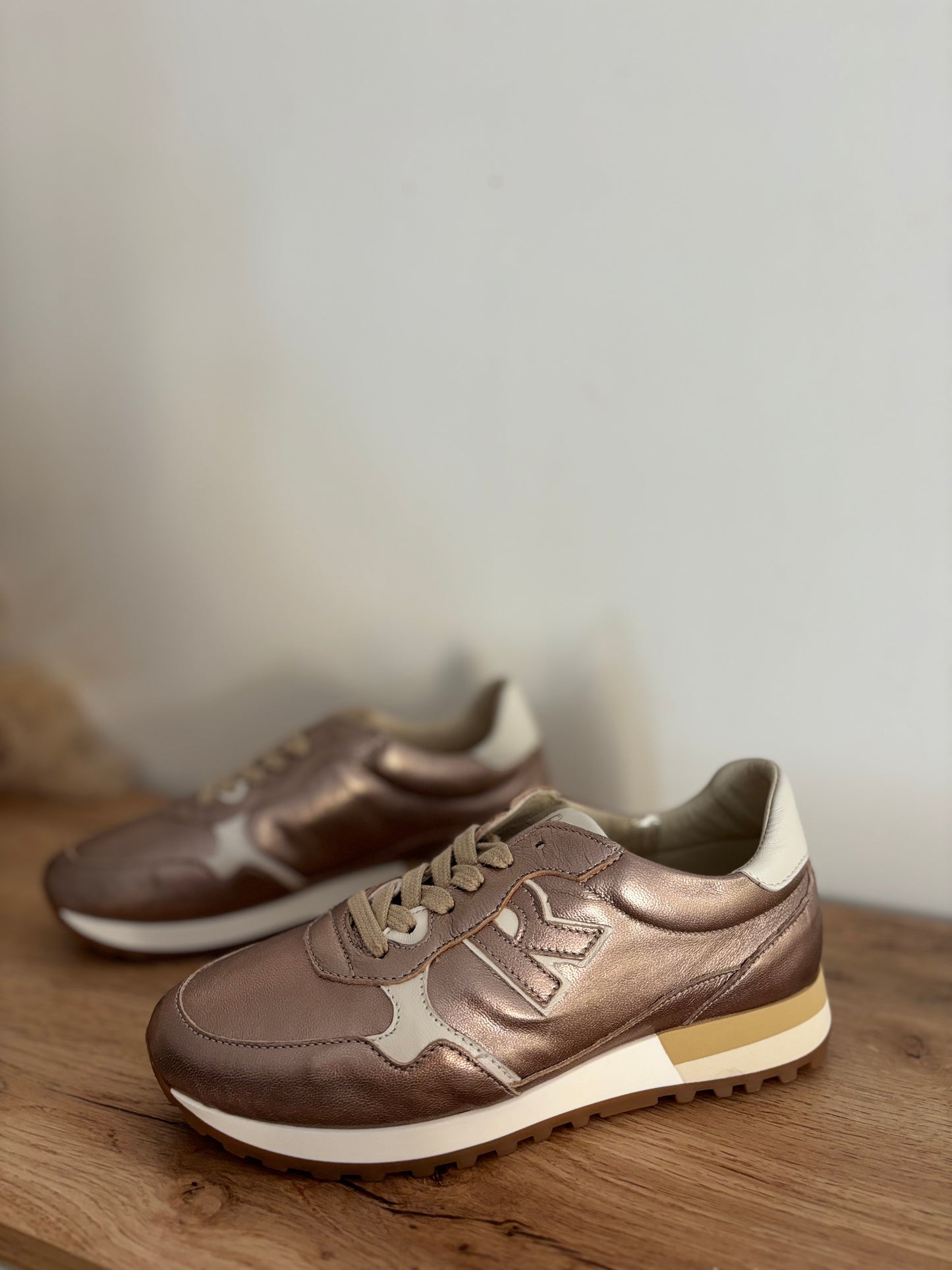 MANIA ECLAT CHAMPAGNE/OFF WHITE