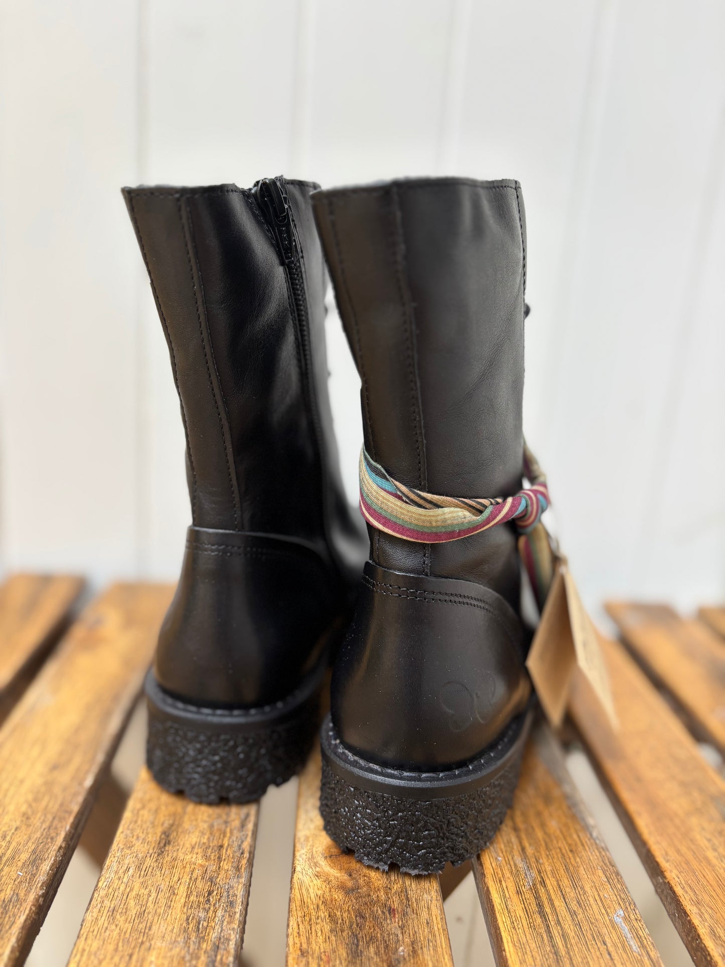 B501 BLACK
