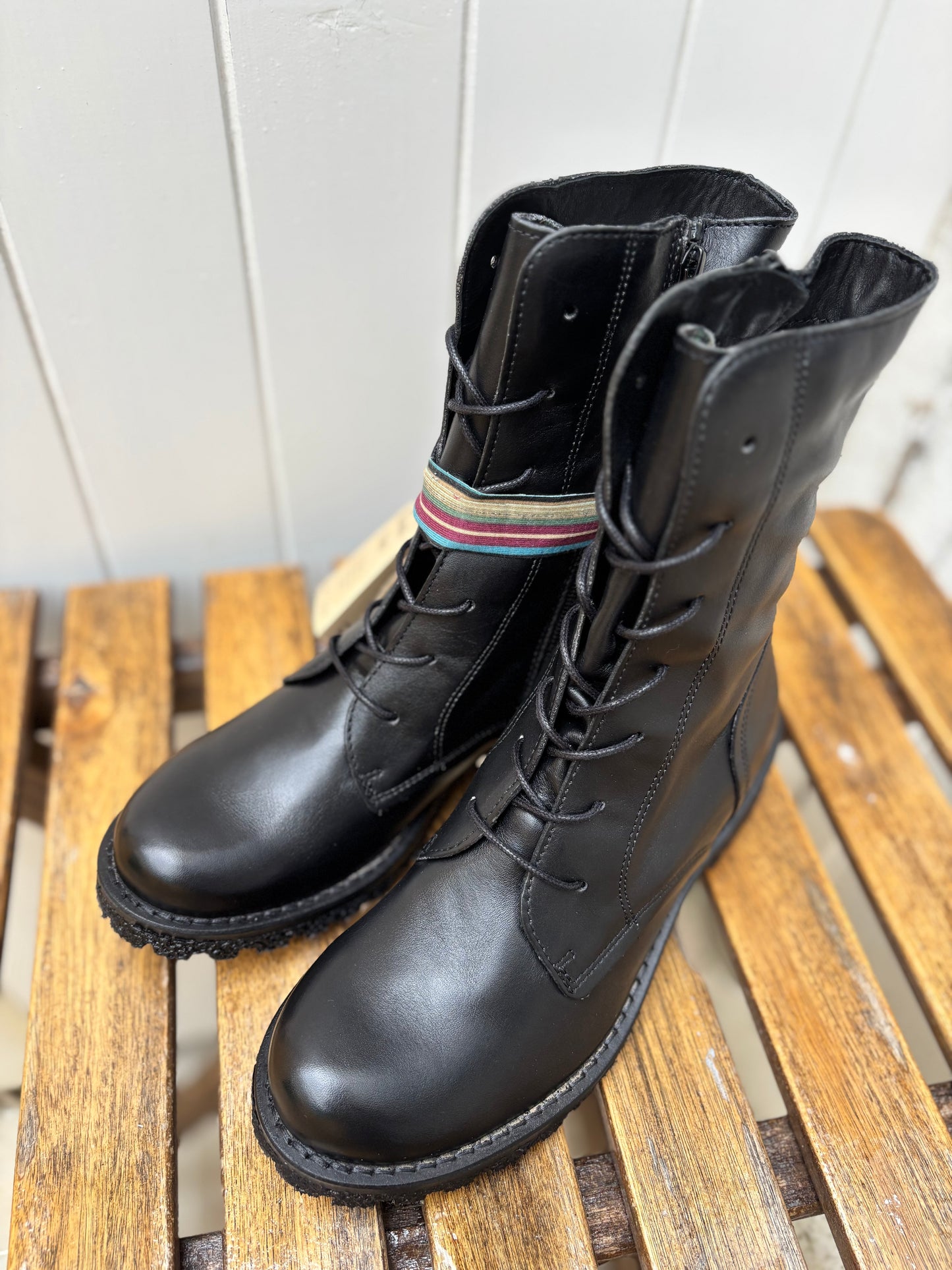 B501 BLACK