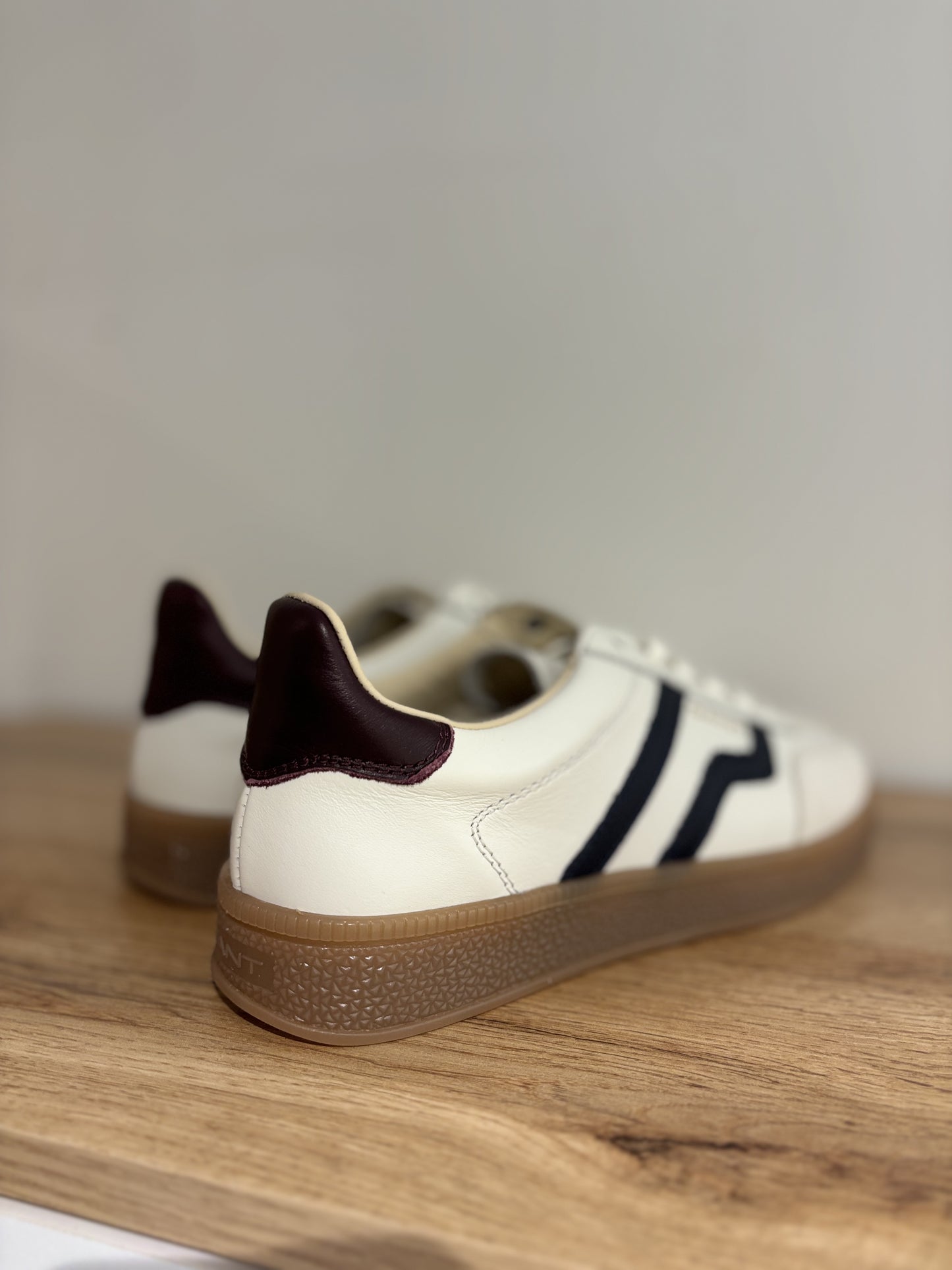CUZIMA WHITE/NAVY