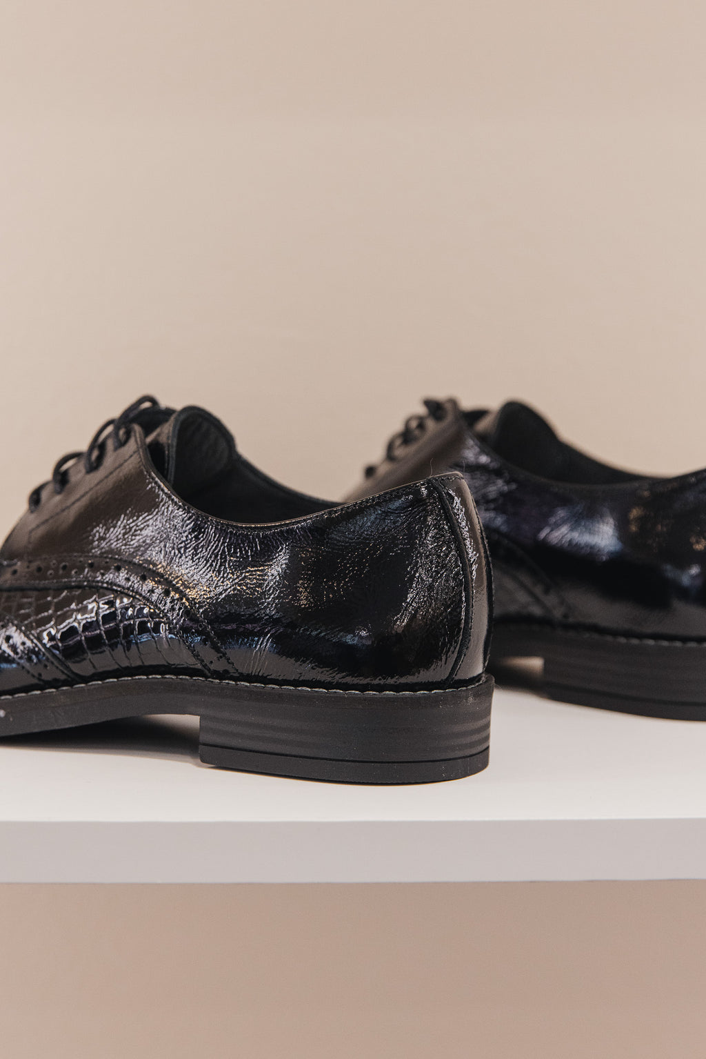 MY0010/21 Derby mini croco vernis noir