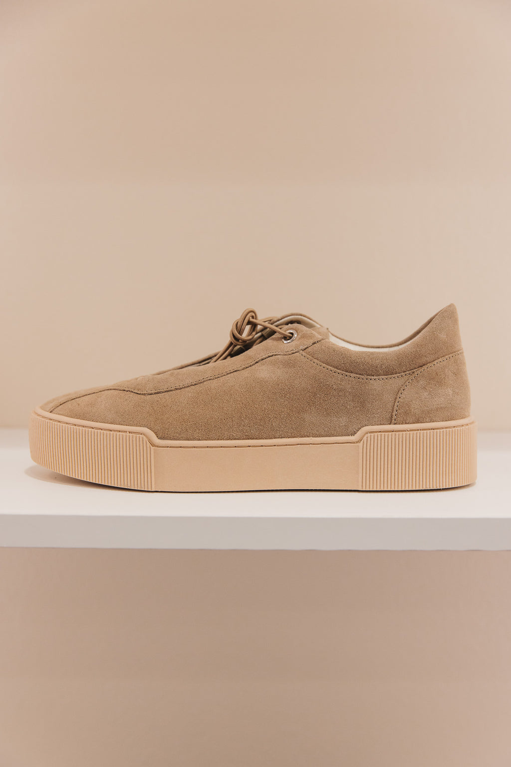 Quinn en cuirs velours taupe