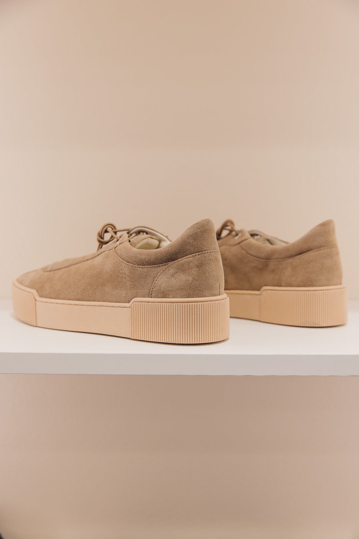 Quinn en cuirs velours taupe