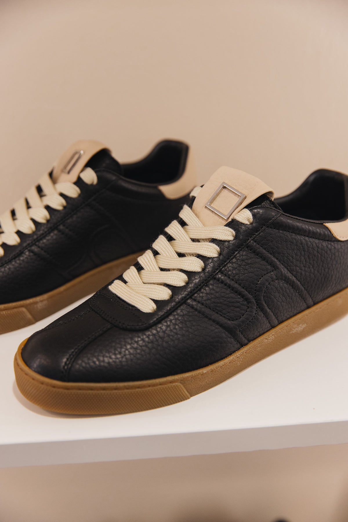 Sam en cuir noir