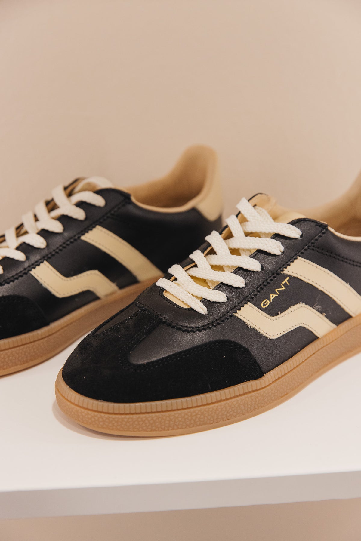 CUZIMA BLACK