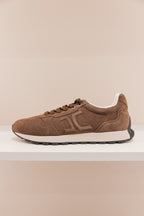 Plume Dark Brown