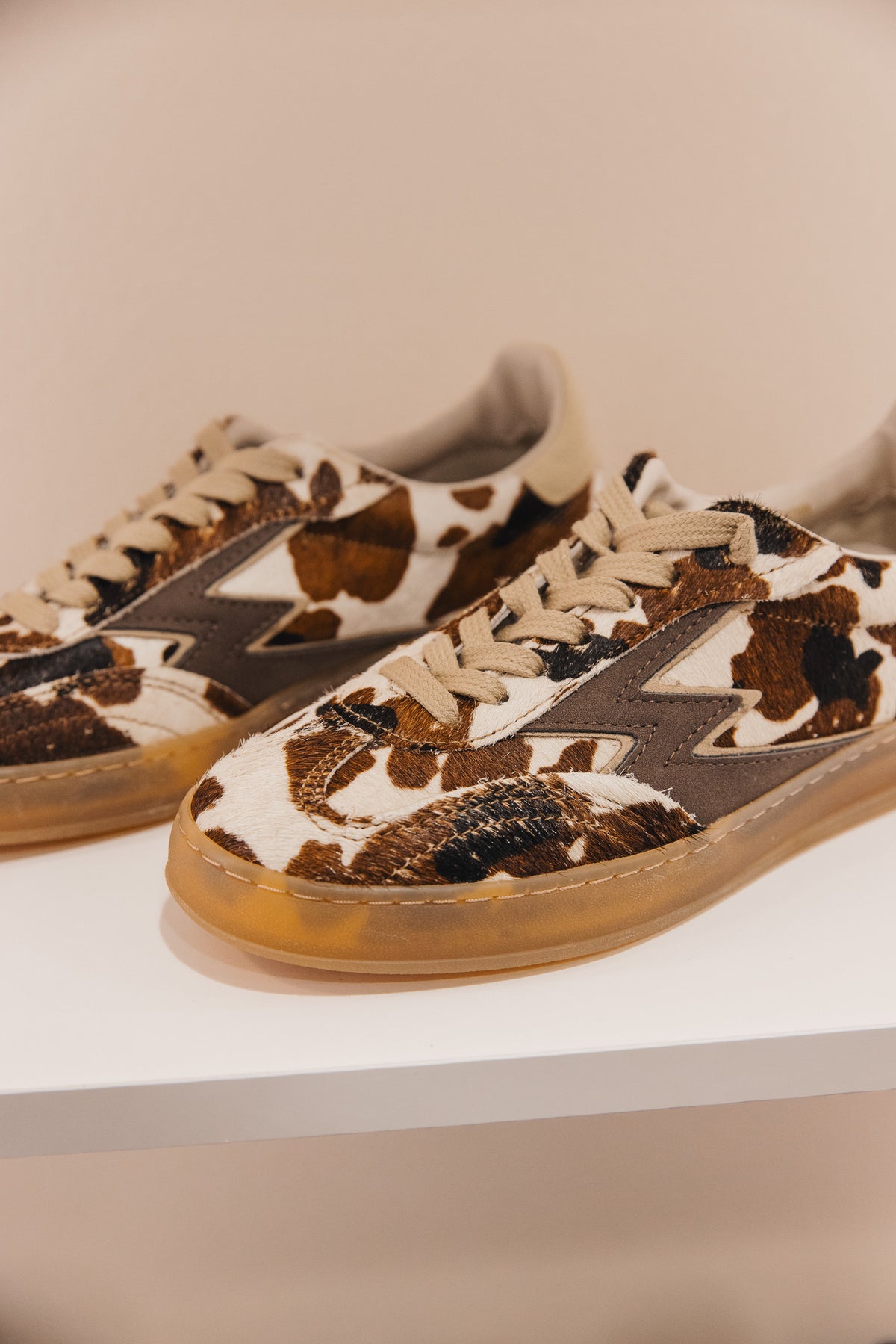 CL120 COW PRINT HORSY BROWN