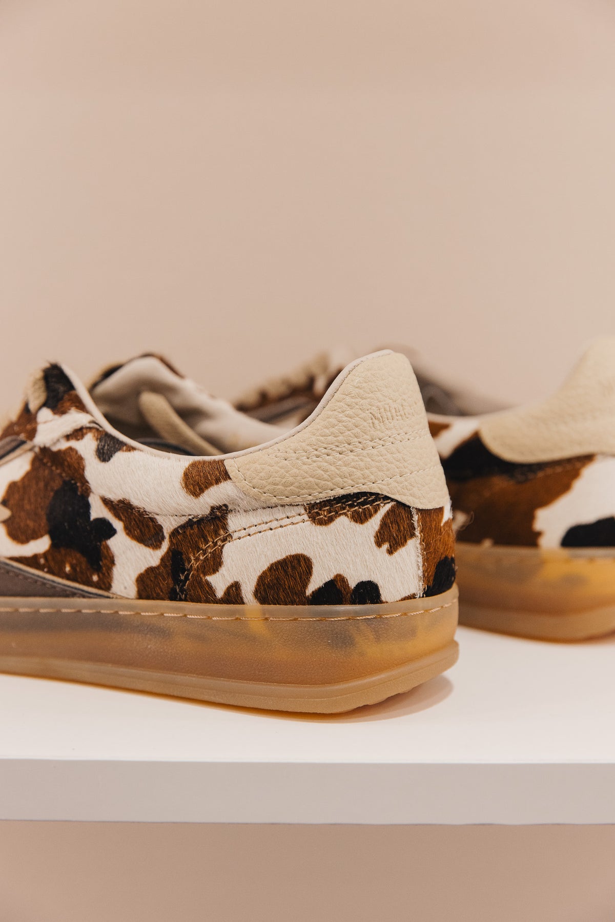CL120 COW PRINT HORSY BROWN