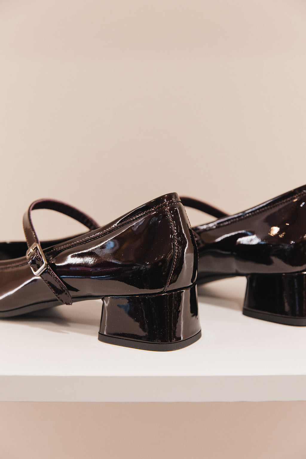 Kelly cuir vernis bordeaux