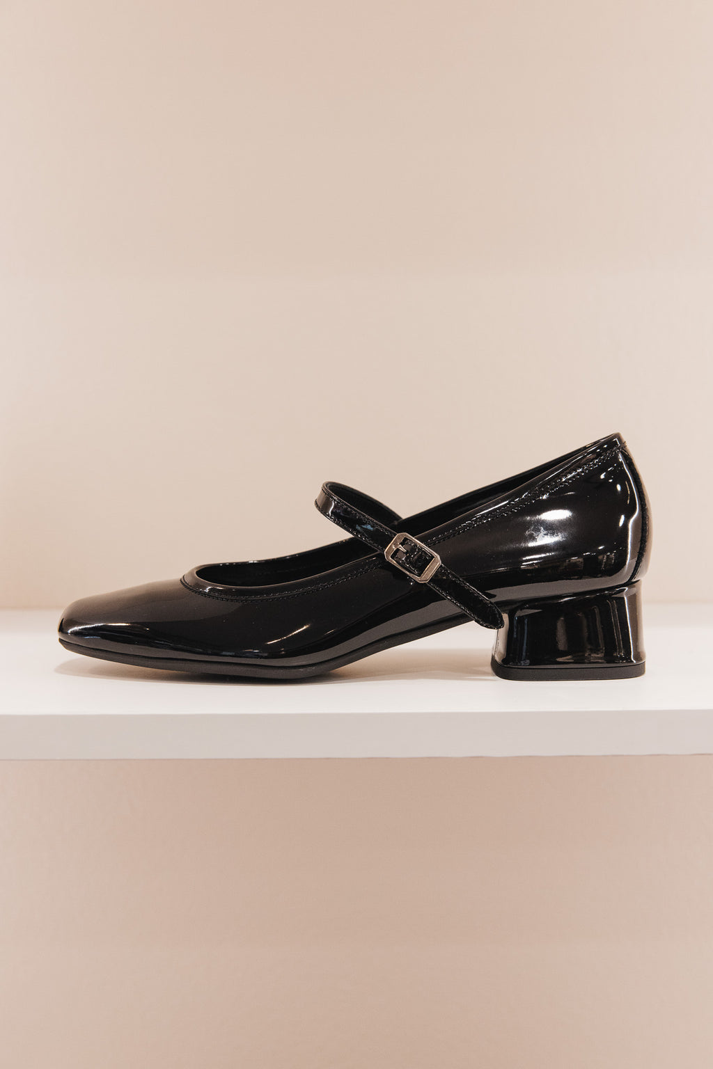 Kelly cuir vernis noir