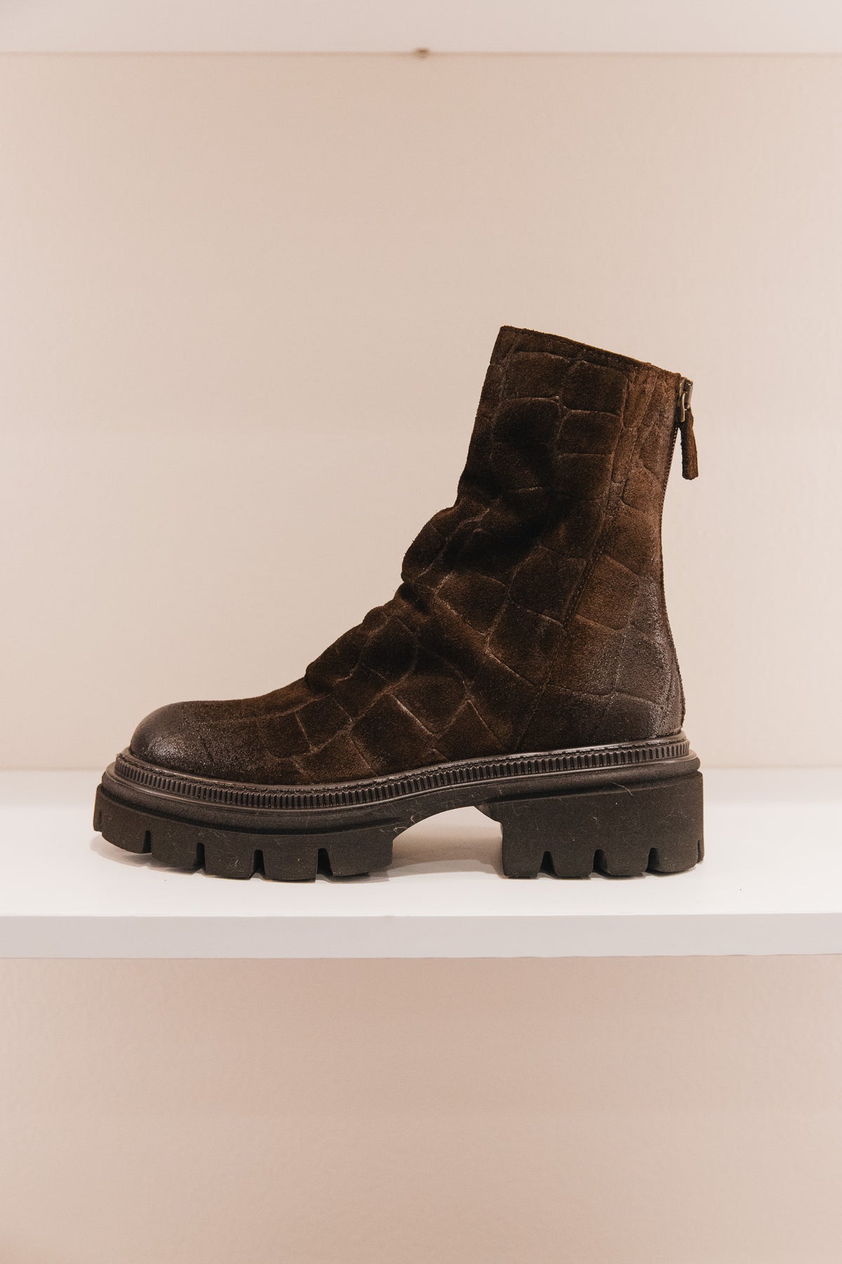 M112 Bottines en daim effet croco