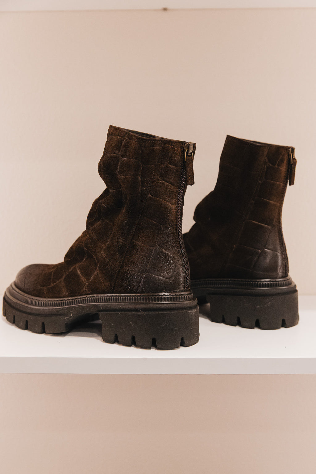 M112 Bottines en daim effet croco
