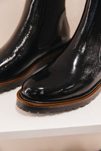 MY0064/41 Boots vernis fripe noir