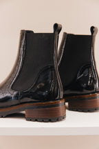 MY0064/41 Boots vernis fripe noir