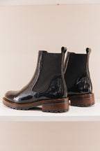 MY0064/41 Boots vernis fripe noir