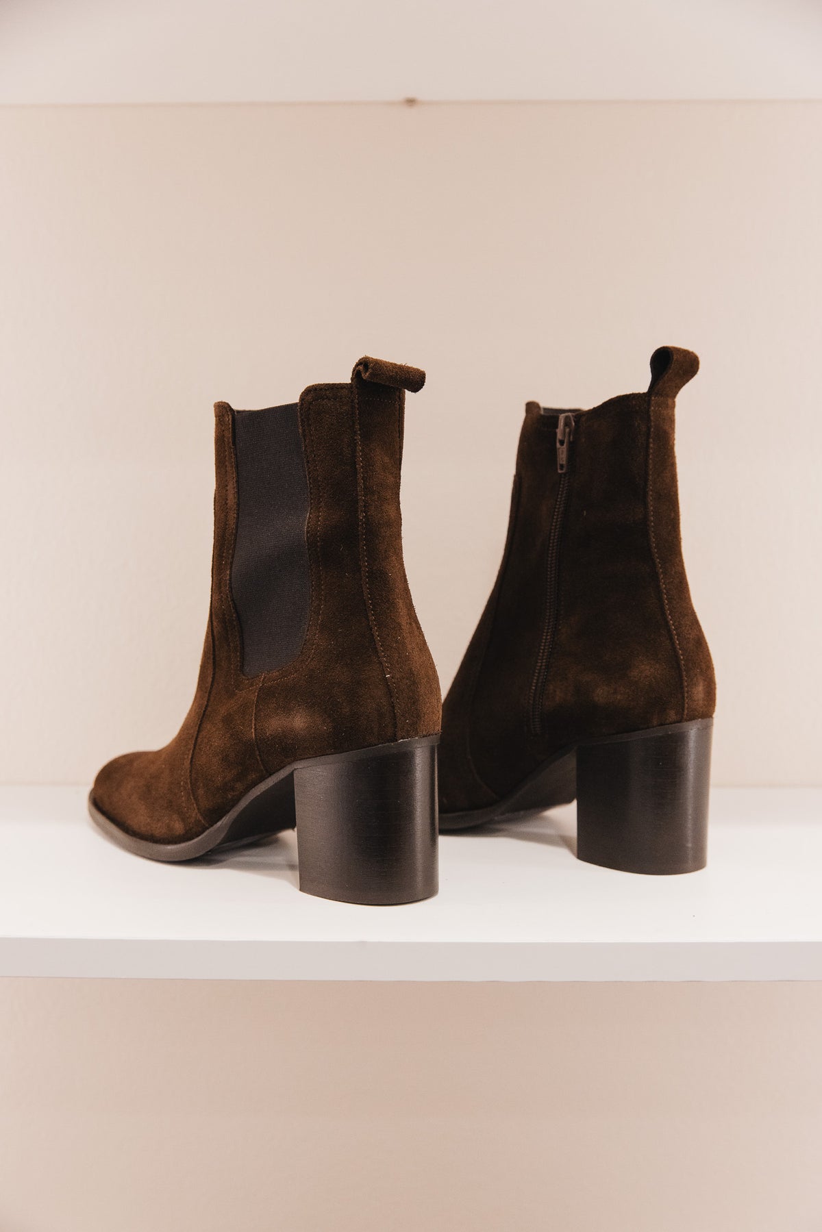 Badiane cuirs velours marron
