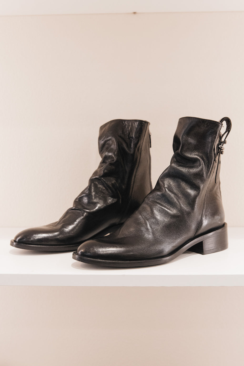 M558 Bottine en cuir noir