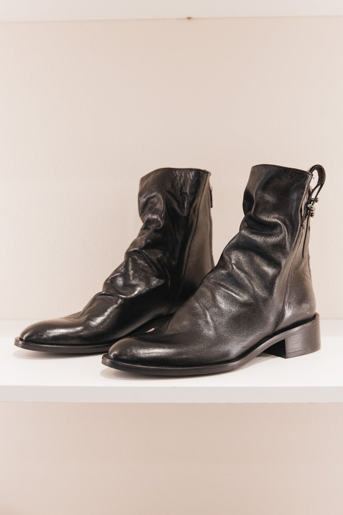 M558 Bottine en cuir noir