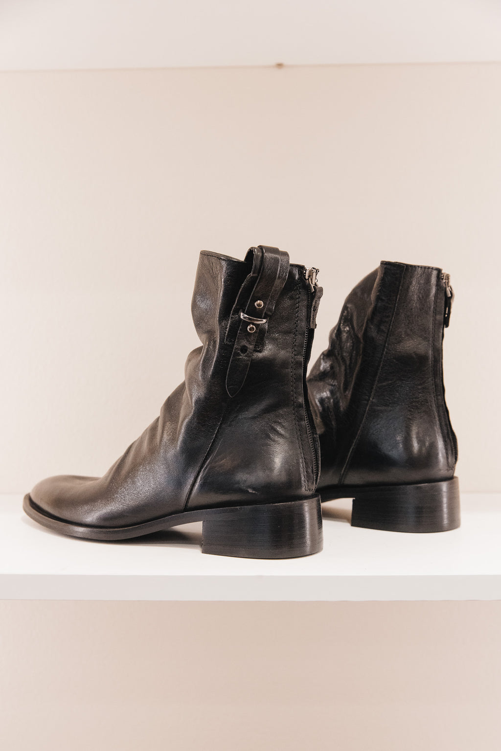 M558 Bottine en cuir noir