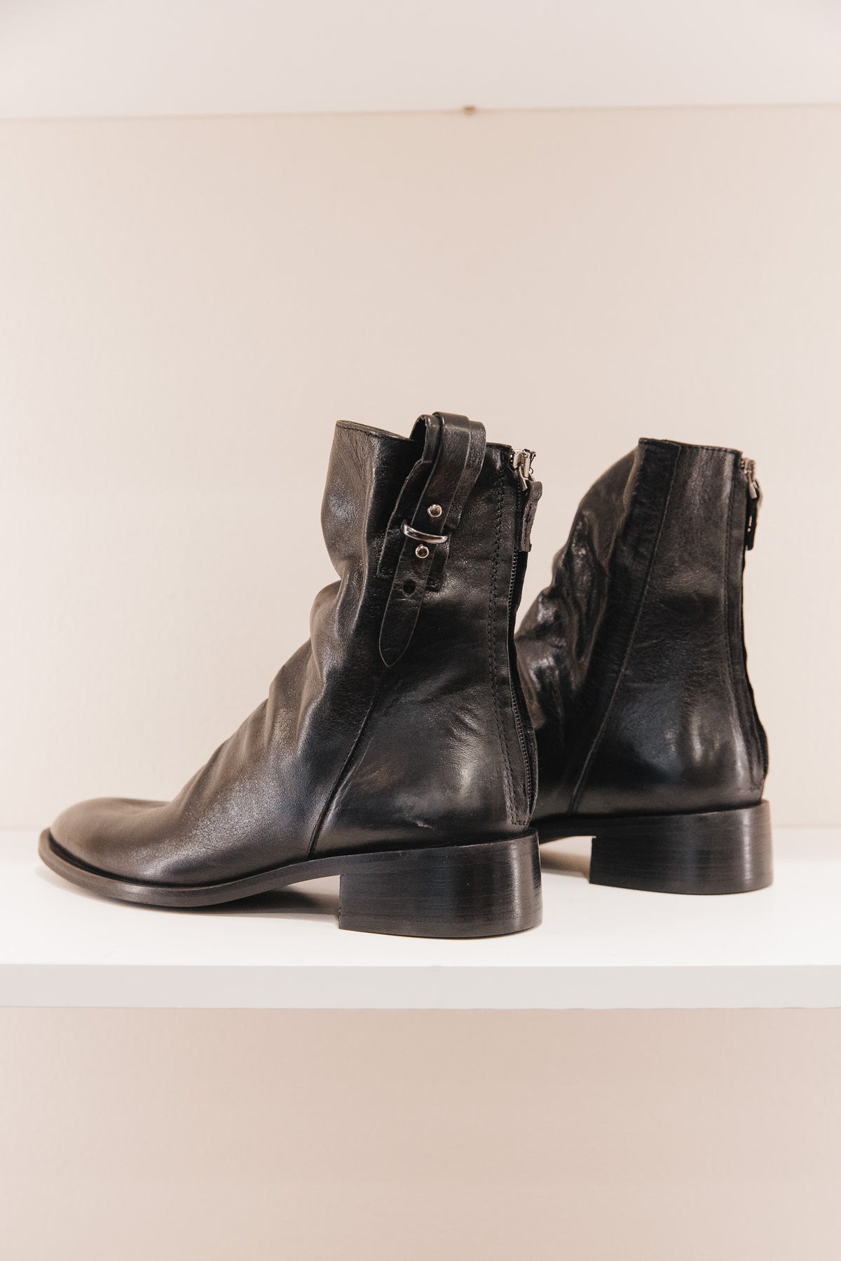 M558 Bottine en cuir noir