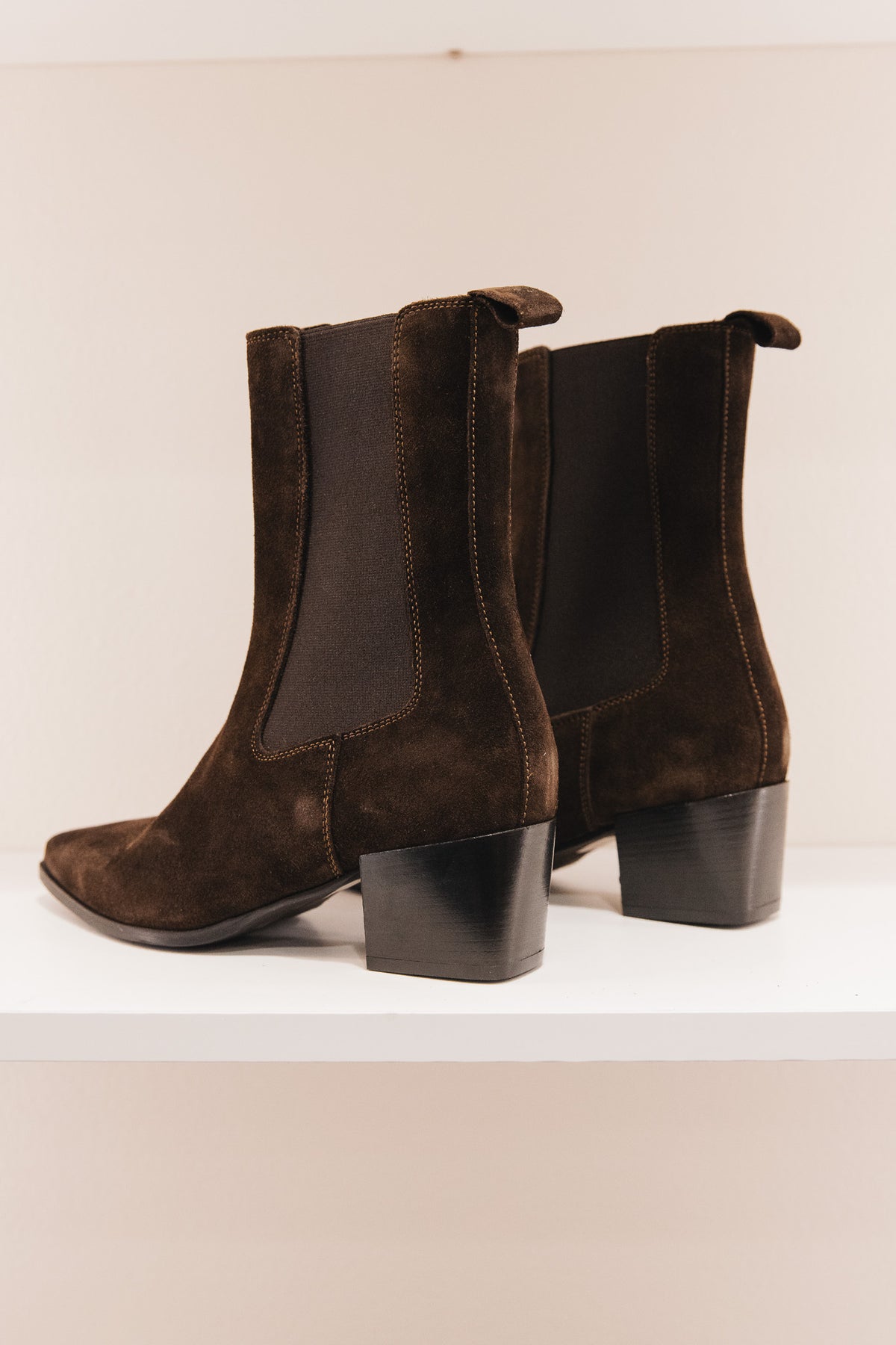 Lausanne en cuir velours marron