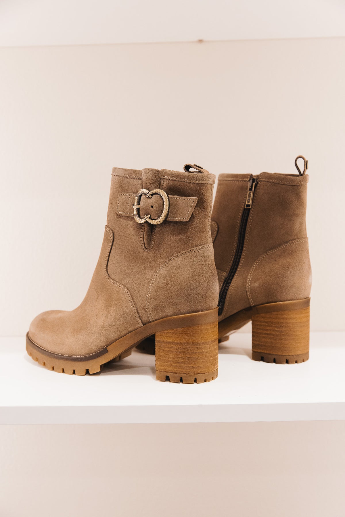 JUMEL TAUPE