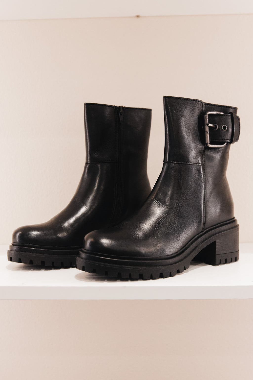 Shelly cuir noir