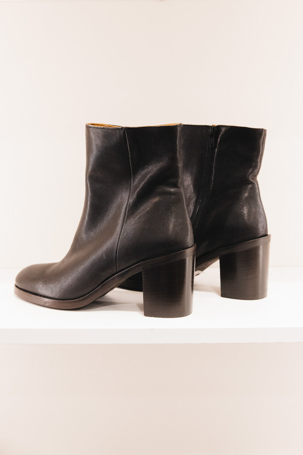 S751 West nero