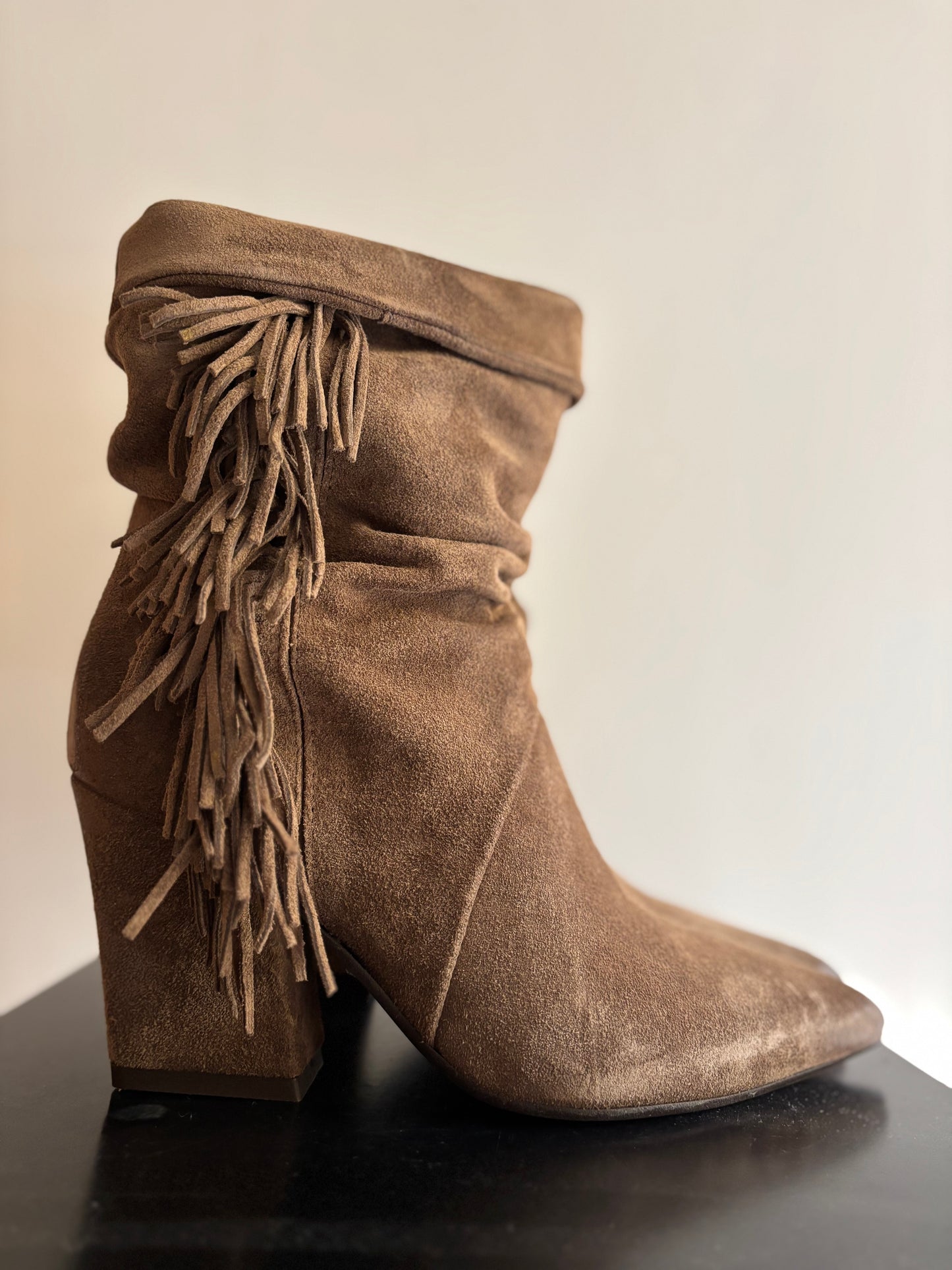 M2726 Bottines en daim franges MADISON