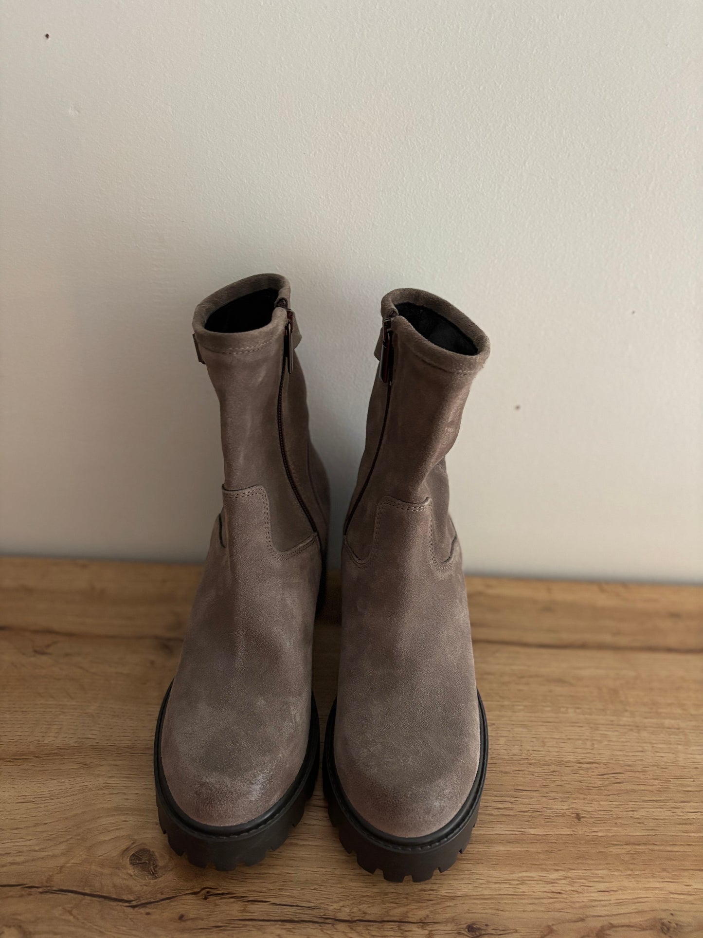 CILDA CUIRS VELOURS TAUPE