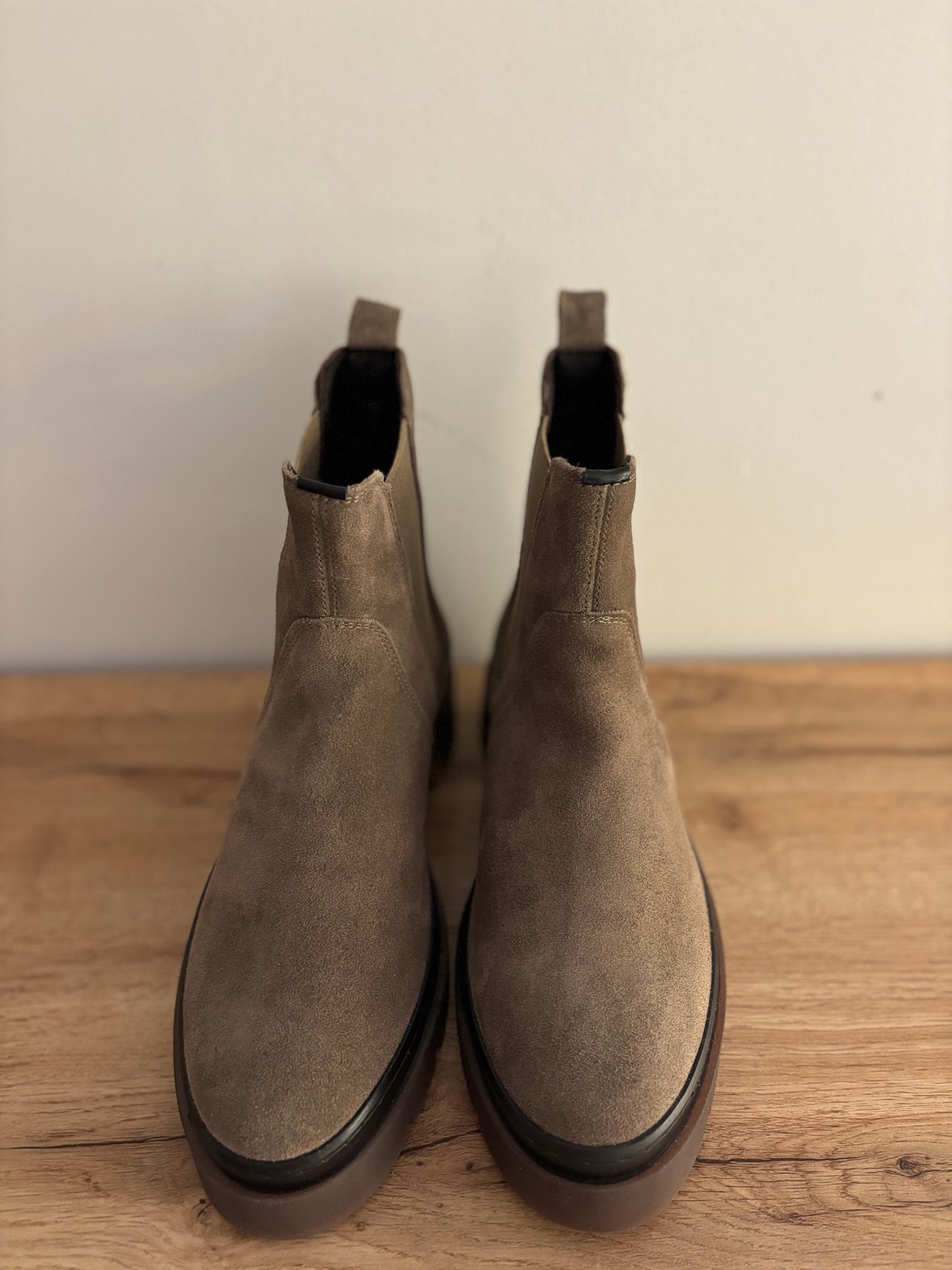 ALIGREY TAUPE