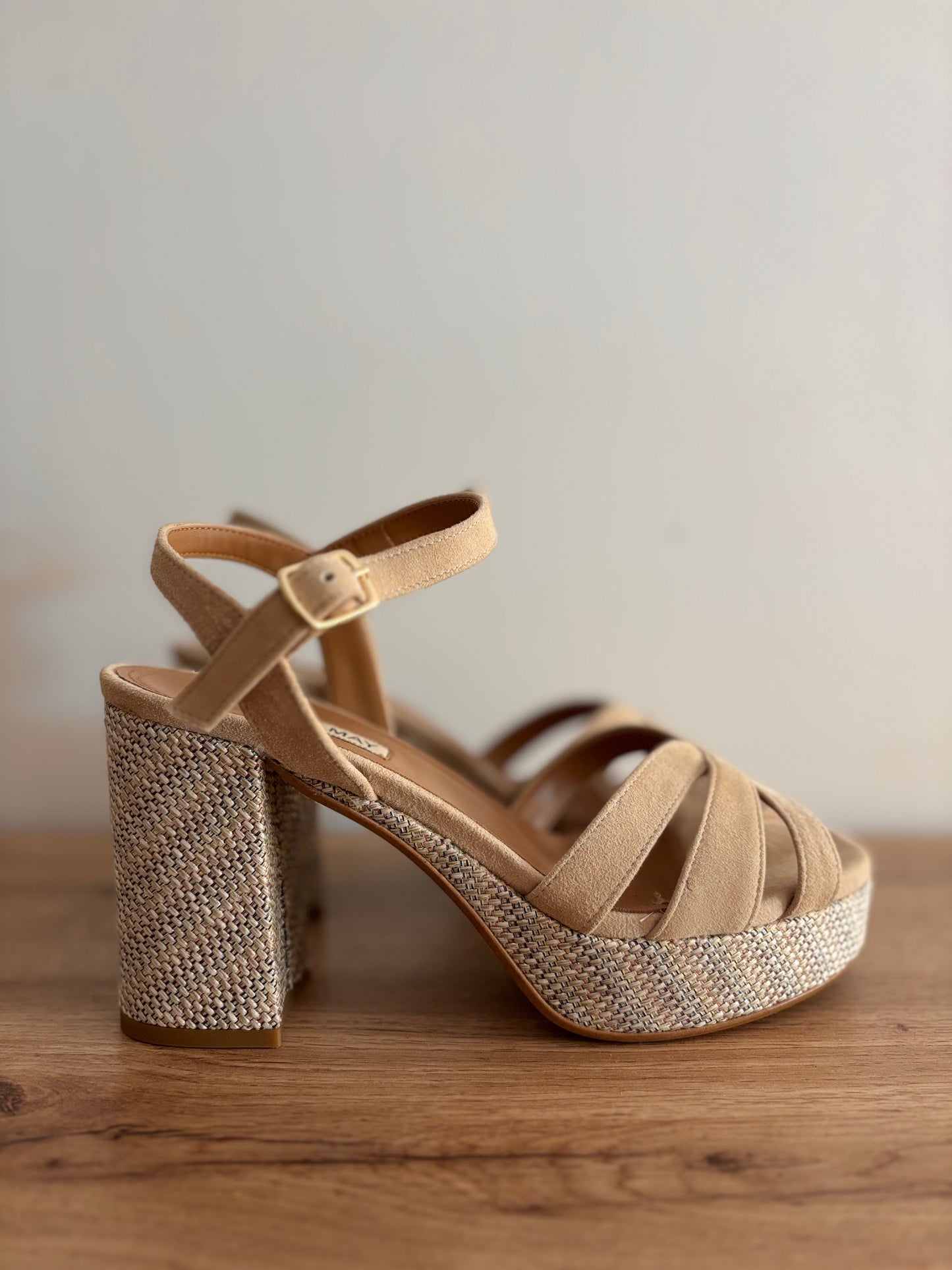 716 BEIGE