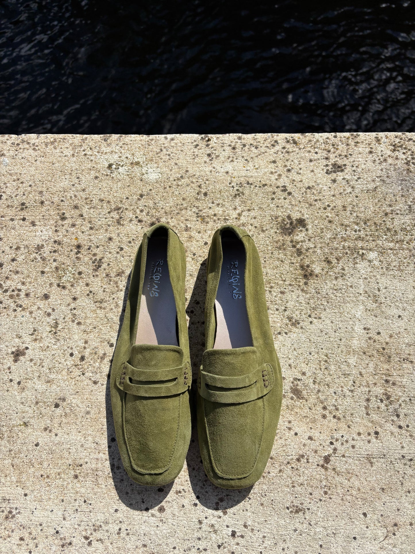 HEMA CUIR VELOURS VERT MOUSSE