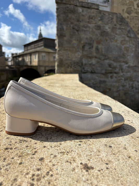 KANA CUIR ECLAT OFF WHITE/PLATINE