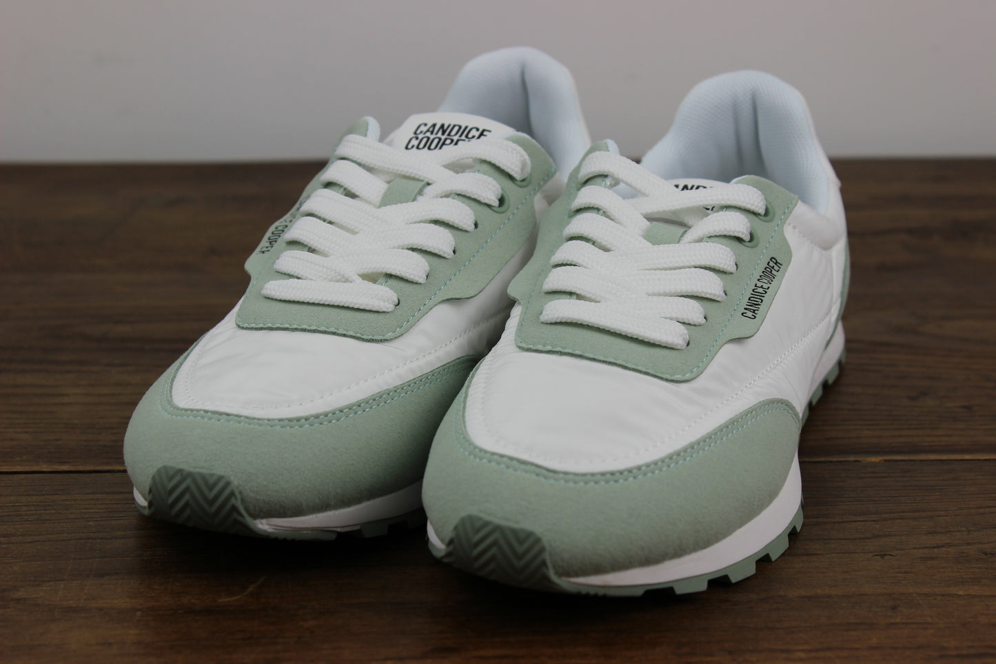 PLUME MINT WHITE